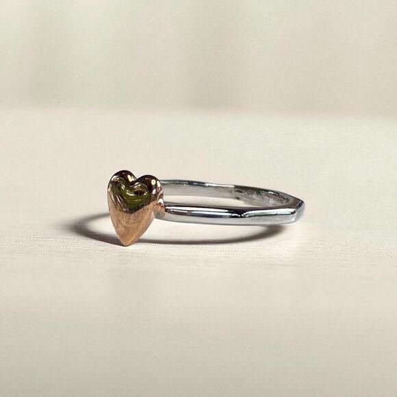 Minimalist Rose Gold/ Silver Heart Ring Size 5.5 - Picture 3 of 8